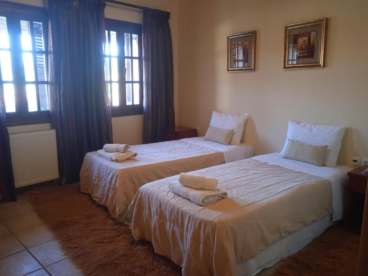 Thiamis Guesthouse Doliana Exterior foto