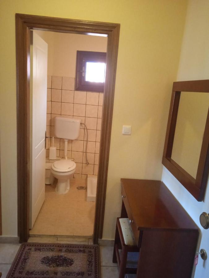 Thiamis Guesthouse Doliana Exterior foto