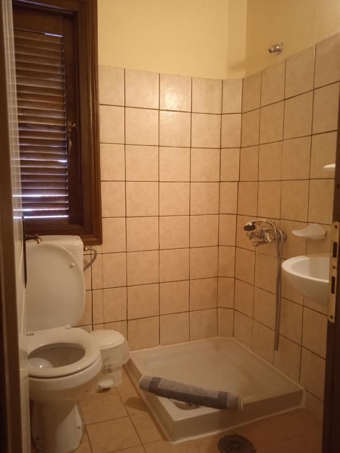 Thiamis Guesthouse Doliana Exterior foto
