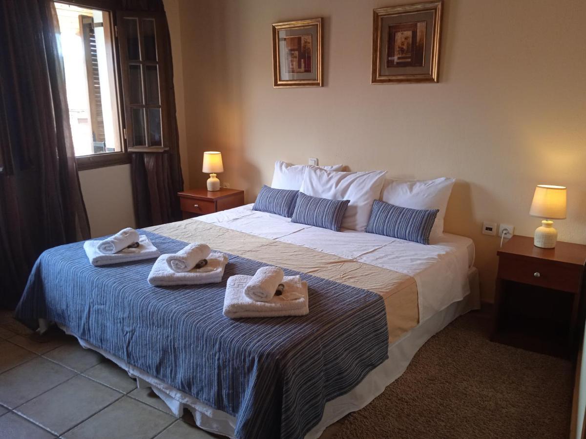 Thiamis Guesthouse Doliana Exterior foto