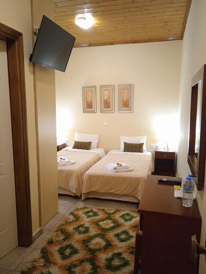 Thiamis Guesthouse Doliana Exterior foto