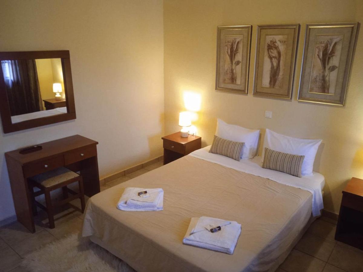 Thiamis Guesthouse Doliana Exterior foto