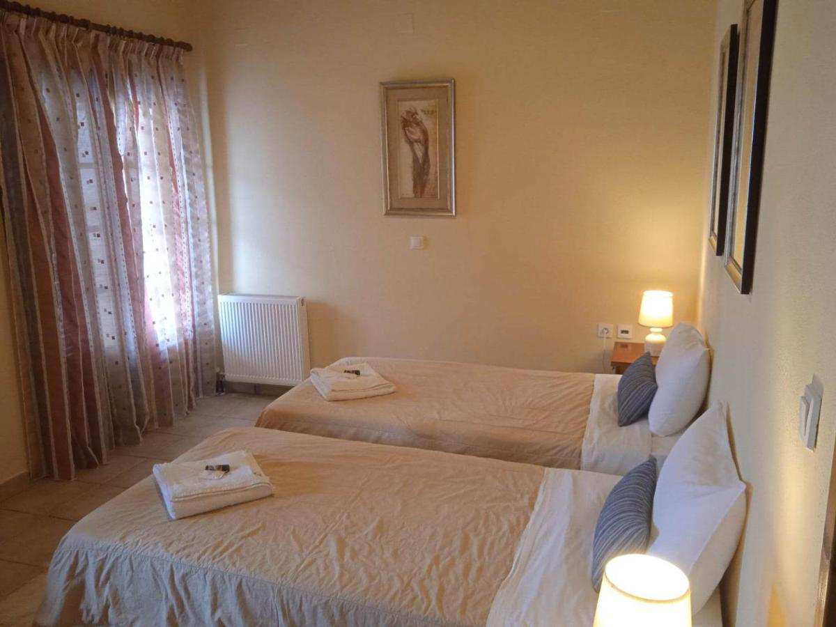 Thiamis Guesthouse Doliana Exterior foto