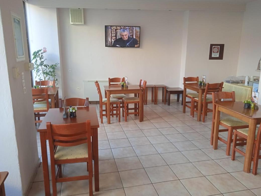Thiamis Guesthouse Doliana Exterior foto